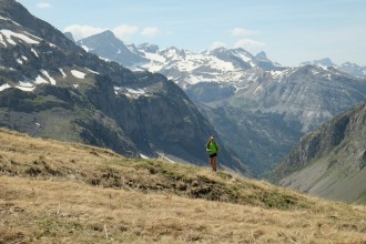 Hiking in the Izás Valley