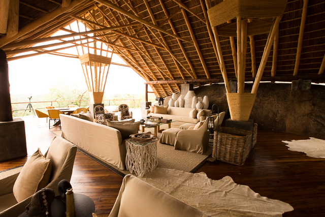 Mwiba Lodge lounge area